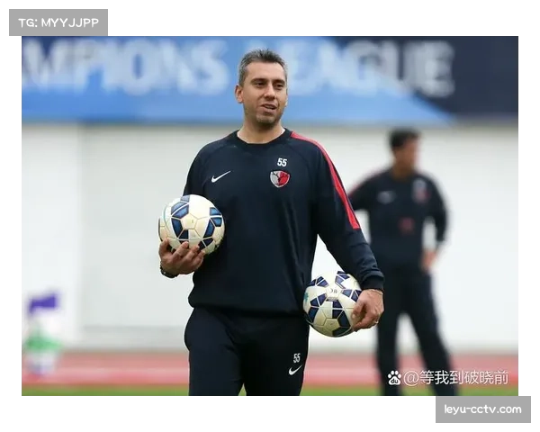 那不勒斯公布对阵热那亚大名单，奥斯梅恩伤愈回归